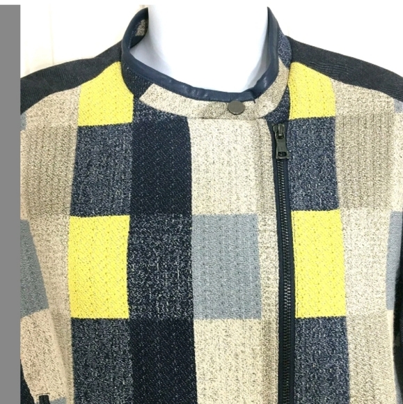 Bcbgmaxazria Jakob Asymmetrical Blazer Large - Picture 7 of 8